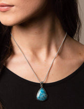 Load image into Gallery viewer, Blue Apatite Silver Necklace