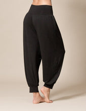 Load image into Gallery viewer, Flowy Harem Pants - Black