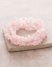 Load image into Gallery viewer, Rose Quartz Gemstone Chip Necklace