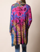 Load image into Gallery viewer, Carefree Tie-Dye Wrap
