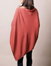 Load image into Gallery viewer, Cashmere &amp; Wool Poncho - Coral
