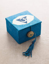 Load image into Gallery viewer, Fair Trade Chakra Energy Meditation Singing Bowl Set
