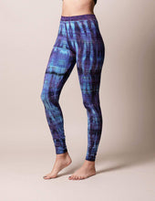 Load image into Gallery viewer, Shibori Tie-Dye Leggings
