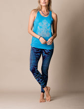 Load image into Gallery viewer, Starburst Tie-Dye Leggings
